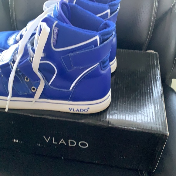 Men’s footwear - Picture 4 of 4